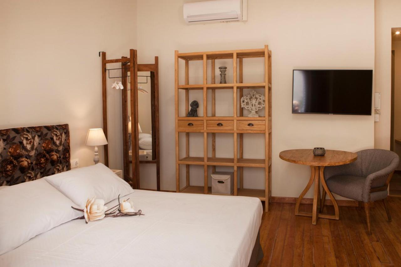 Bentzi...Boutique Apartment 6, Superior Suite For 4 Guests Atenas Exterior foto